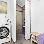 4 Bedroom In